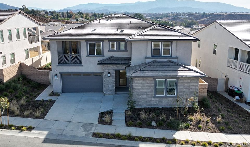 1st image of 39502 Lupine Dr