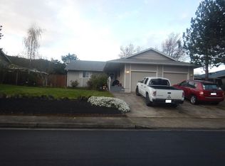 3137 W Normandy Ave, Roseburg, OR 97471