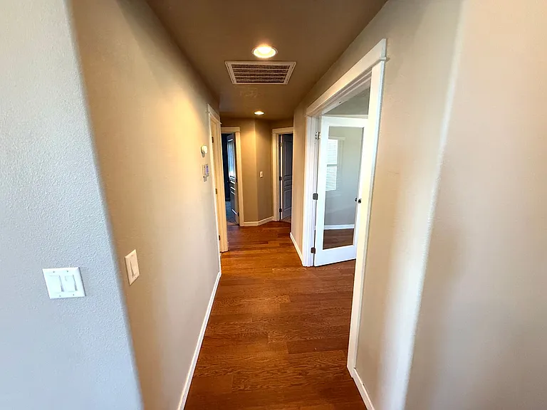4832 SW Volcano Ave — Photo 8