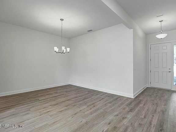 5th image of 865 WILDWOOD Drive