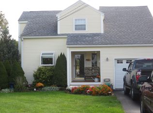 25 Woodward Rd, Merrimack, NH 03054