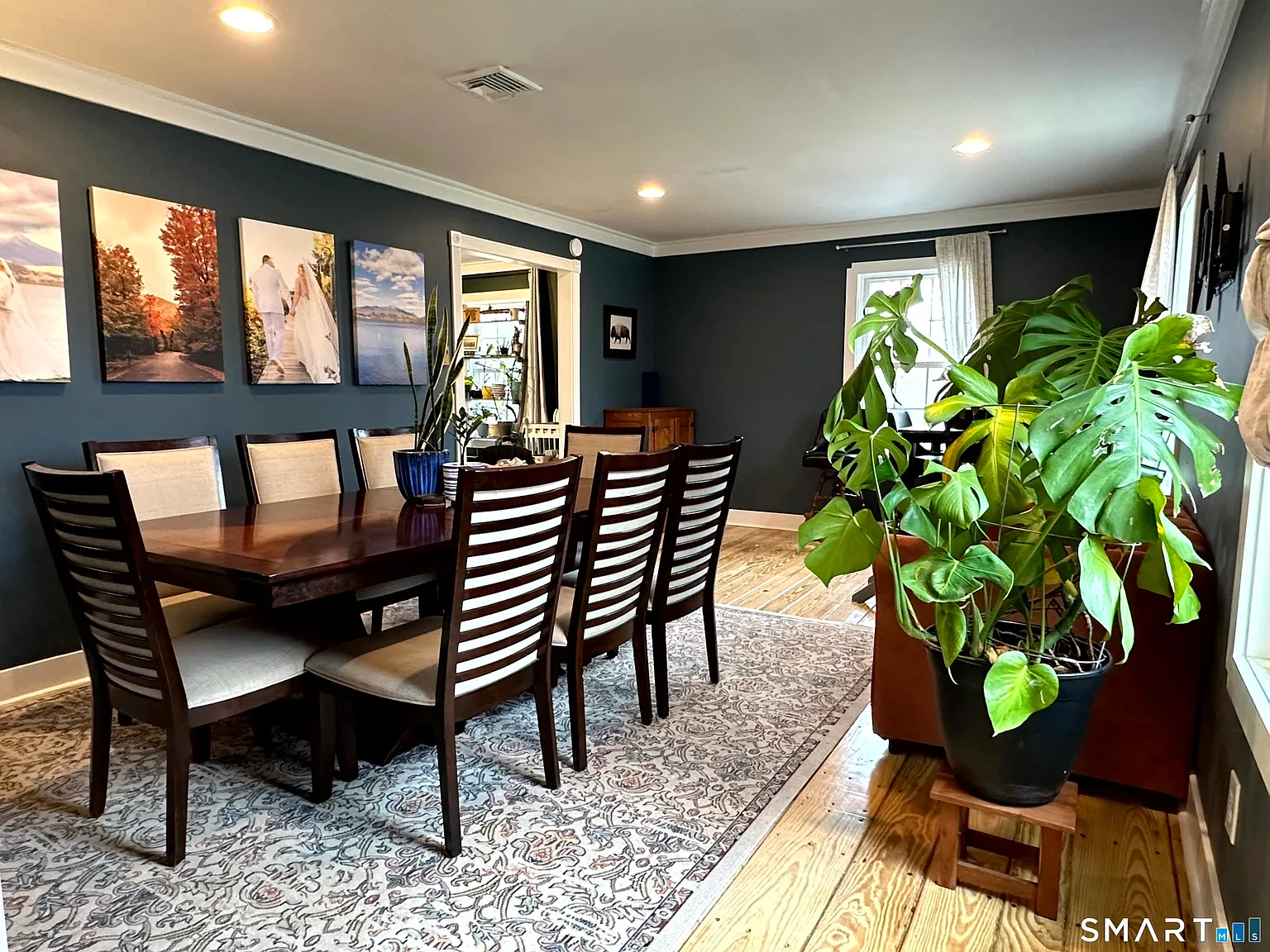 4 bed, 2.5 bath, 2280 sqft, $3,900 — Photo 4