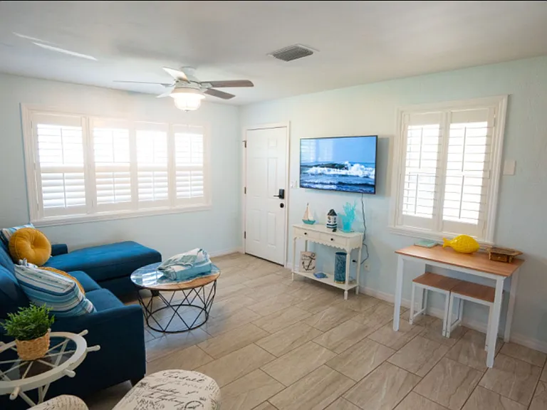 43 Seaview Dr — Photo 8