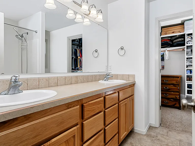 2315 E Conner St — Photo 16