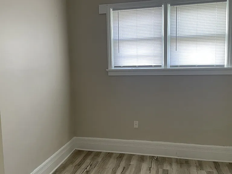 1324B S 11th St — Photo 3