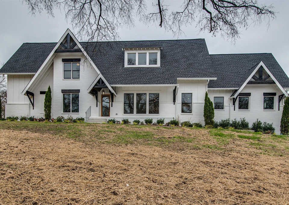 1st image of 525 W Hillwood Dr