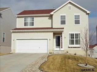 14872 Eagle St, Bennington, NE 68007