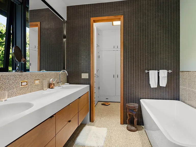92 Lagoon Rd — Photo 37