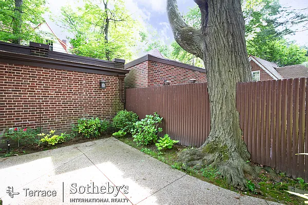 Sold by Terrace Sotheby's International Realty | media 81