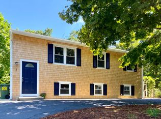 8 Lodengreen Dr, East Falmouth, MA 02536