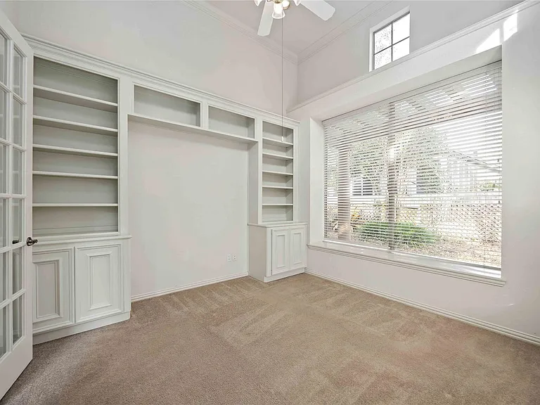 102 W Racing Cloud Ct — Photo 14