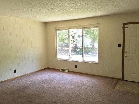 3rd image of 2602 4th Ave