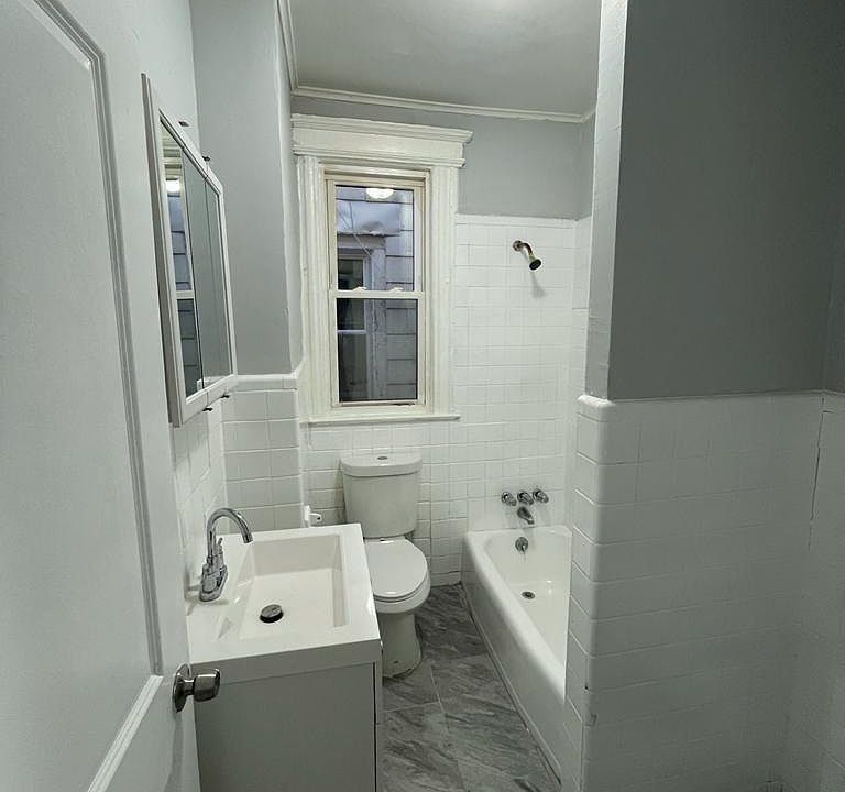1st image of 108 Vermont Ave #2