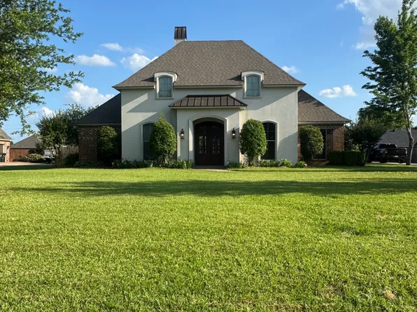 108 Colonel Burt Dr, Benton, LA 71006