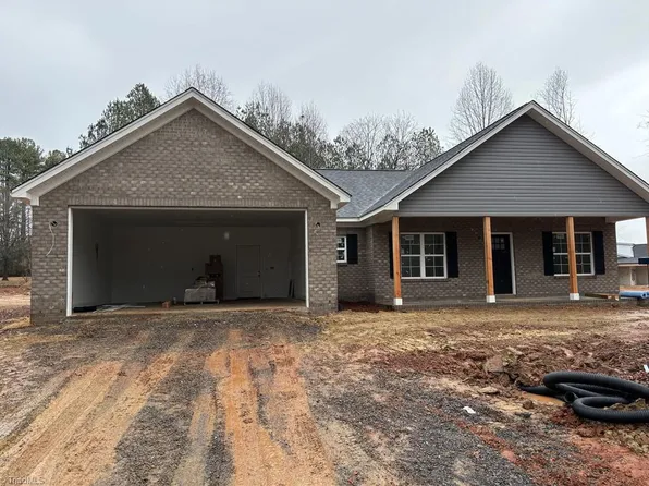 157 Benson Ln S, Mocksville, NC 27028