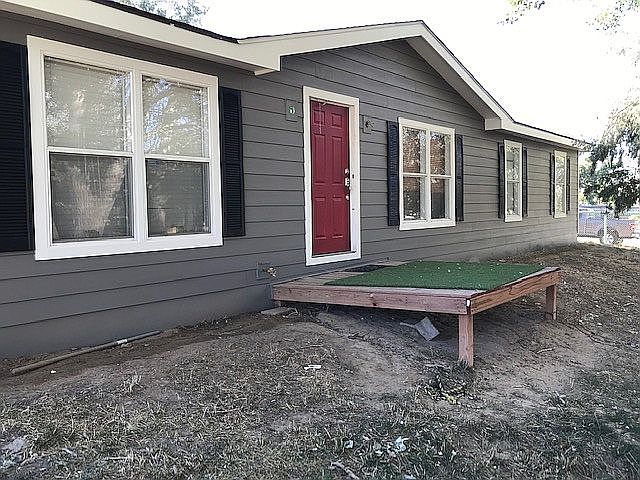 2nd image of 15681 Dale Ave