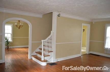 4th image of 5527 Holmes St