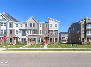 7333 Bayview Run, McCordsville, IN 46055