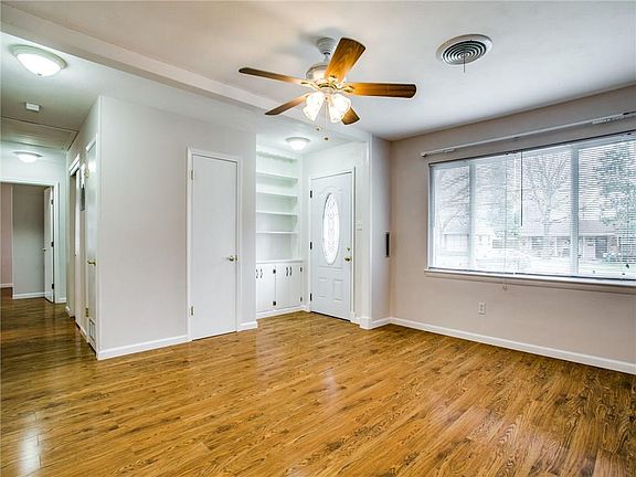 2nd image of 219 W Highland Dr