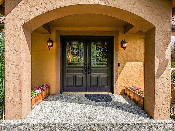 3rd image of 23314 Mount Forest Boulevard