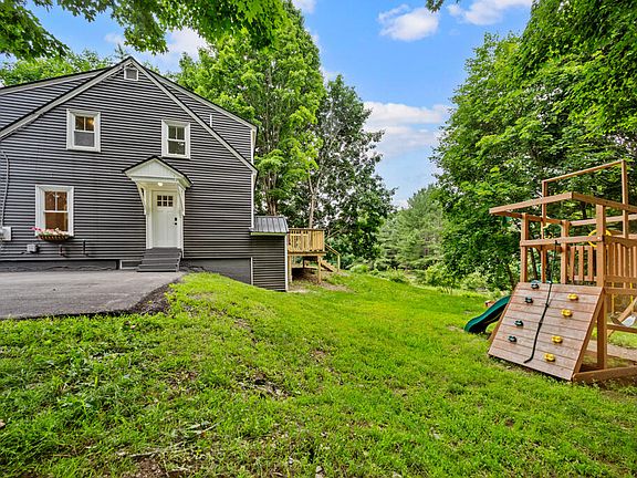 3rd image of 313 Cushman Road