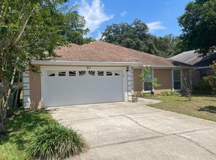 811 Whitrock Ln, Fort Walton Beach, FL 32547