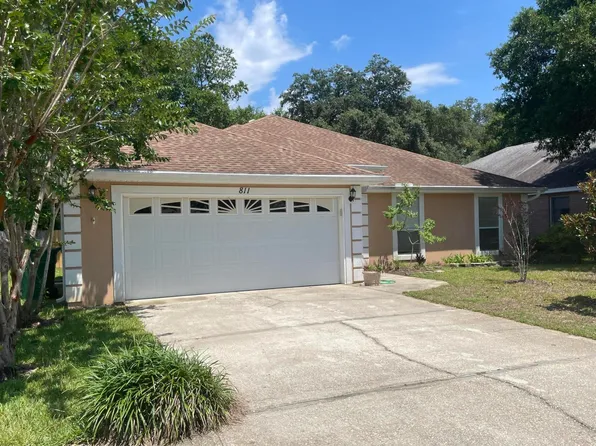 811 Whitrock Ln, Fort Walton Beach, FL 32547