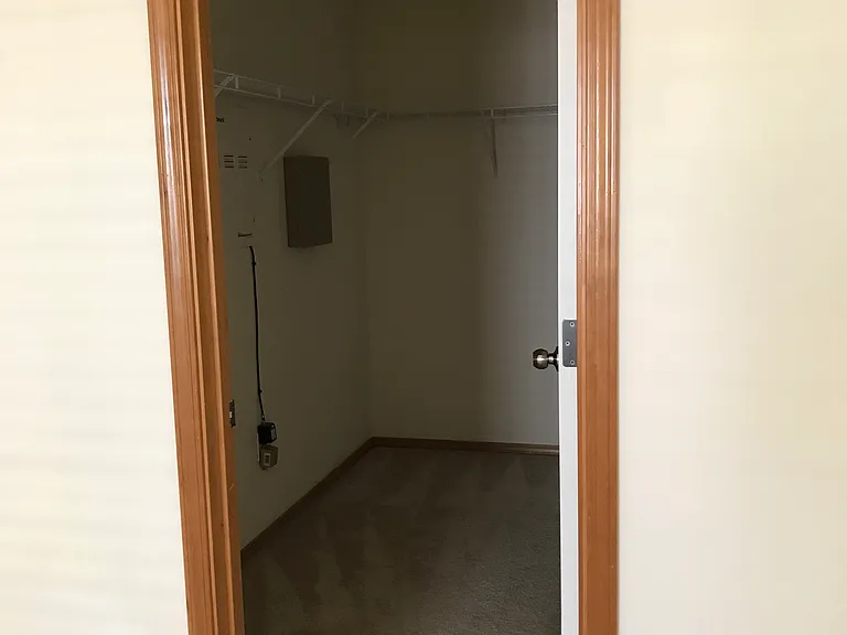 Walk in closet