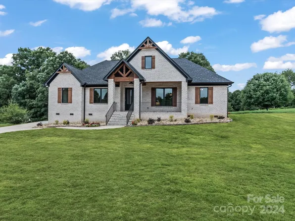 34825 Ellis Spring Ct, Albemarle, NC 28001