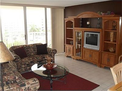 1st image of 18031 Biscayne Blvd #4033