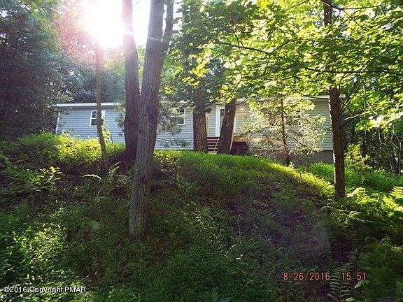 3rd image of 1090 Woodhaven Dr