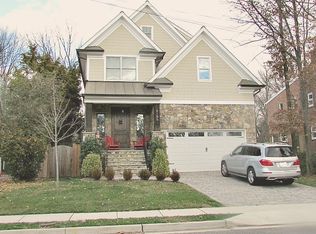 6105 22nd St N, Arlington, VA 22205