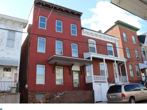 921 W Norwegian St, Pottsville, PA 17901