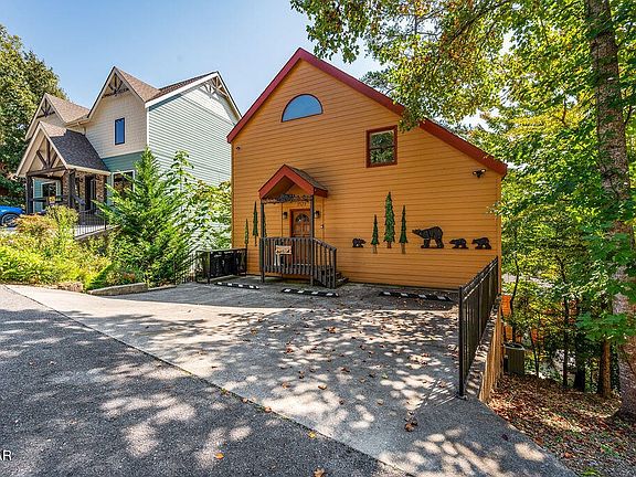 2nd image of 3523 Brook Stone Way