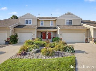 2984 Edgestone Dr #22, Hudsonville, MI 49426