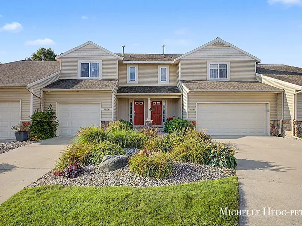 2984 Edgestone Dr #22, Hudsonville, MI 49426