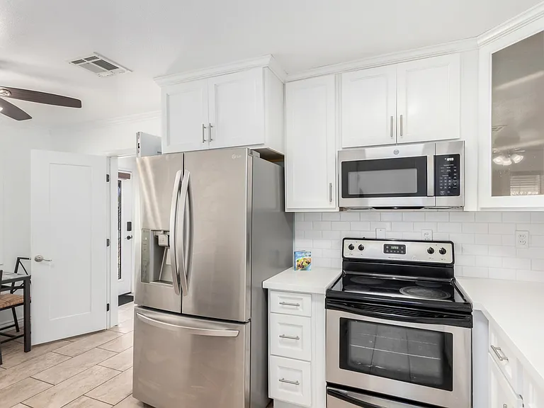 3212 E Granada Rd — Photo 1