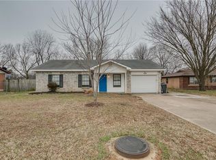 1808 S East St, Rogers, AR 72756