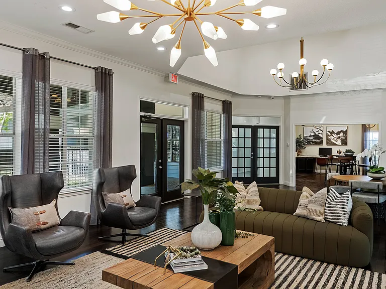 Cozy Leasing Office