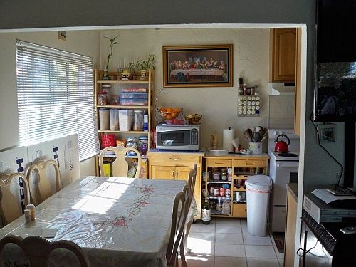 4th image of 2824 Devonshire Ave