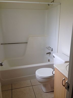 2nd image of 5926 Ceylon Ct APT 6