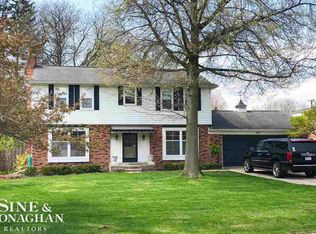 709 Middlesex Rd, Grosse Pointe Park, MI 48230