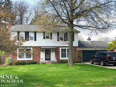 709 Middlesex Rd, Grosse Pointe Park, MI, 48230