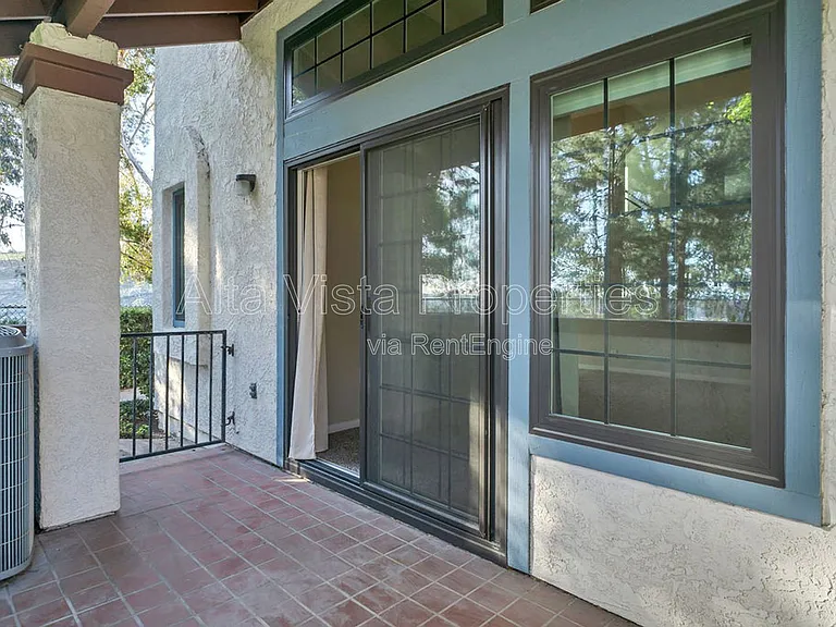 7960 Mission Vista Dr — Photo 4