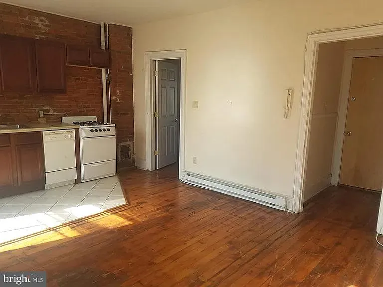 1919 Spring Garden St #3F — Photo 6