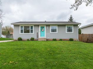 637 Clayton Ave NW, Grand Rapids, MI 49534