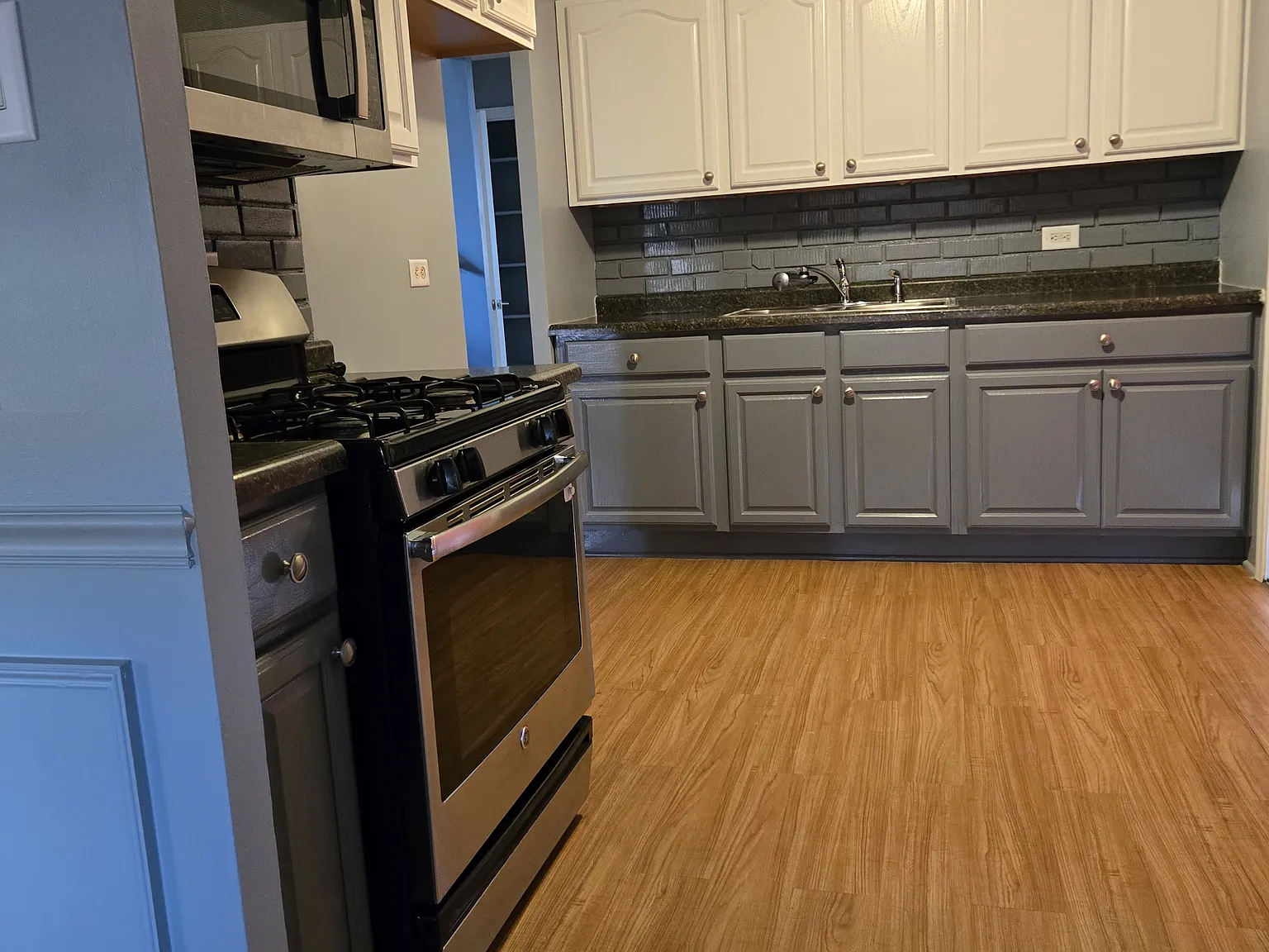 14522 Keystone Ave — Photo 4