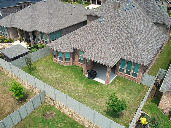 5th image of 1109 5th St