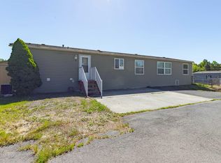 255 NW Golden Hills Dr SPACE 6, Pullman, WA 99163