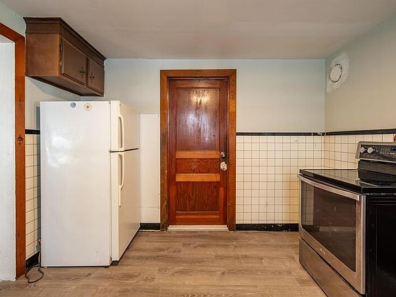 3rd image of 1003 13th St